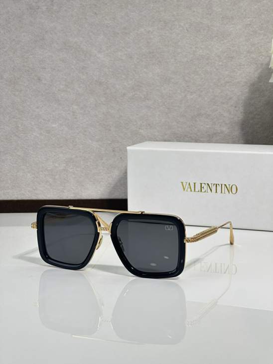 Picture of Valentino Sunglasses _SKUfw77894901fw